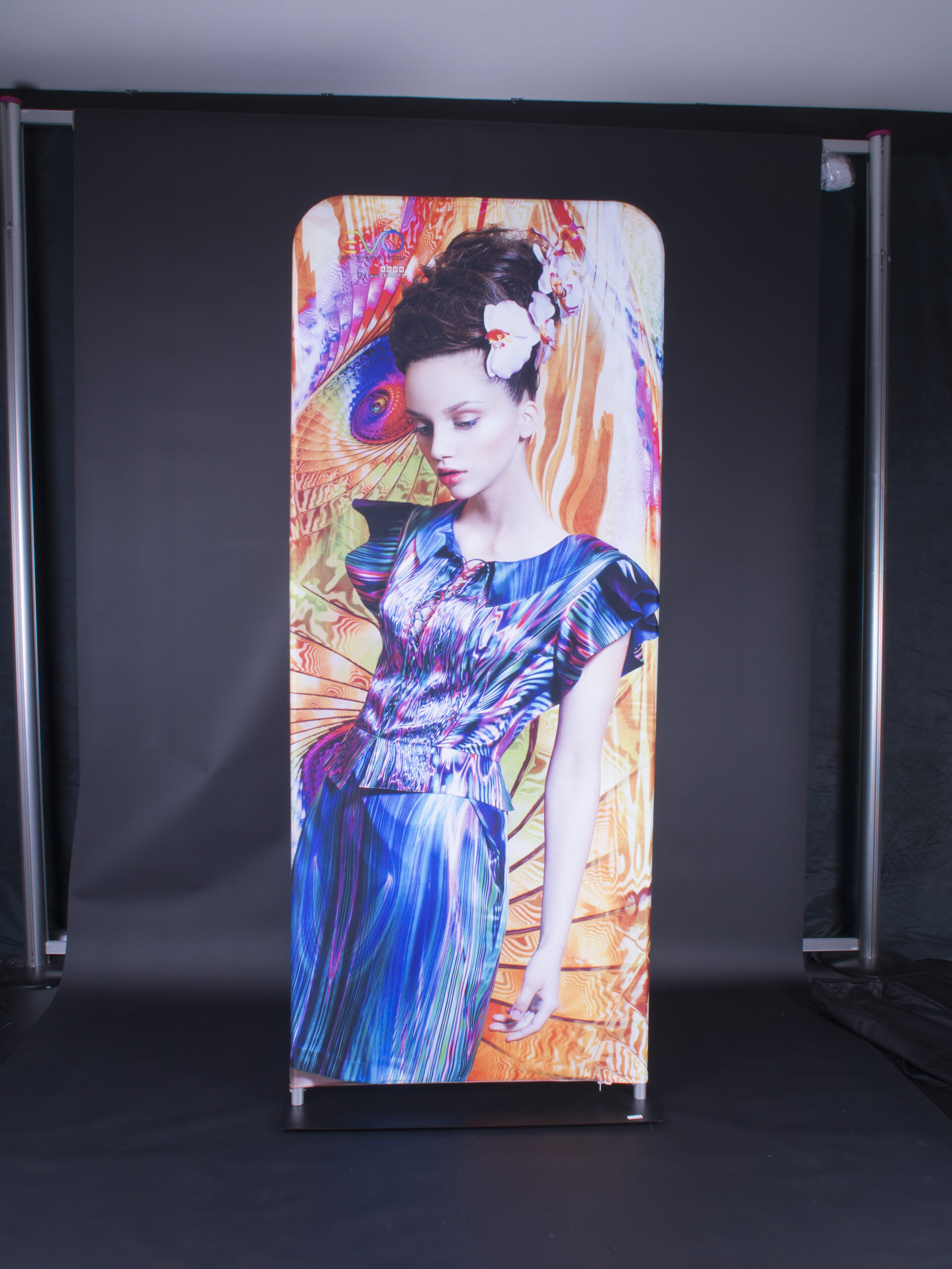 Evo Tube Banner Premium มุมโค้ง ขาแผ่นเรียบ - Image 2